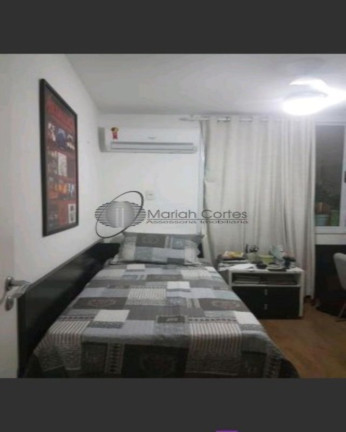 Imagem Imóvel com 3 Quartos à Venda, 115 m² em Icaraí - Niterói Imagem Imóvel com 3 Quartos à Venda, 115 m² em Icaraí - Niterói