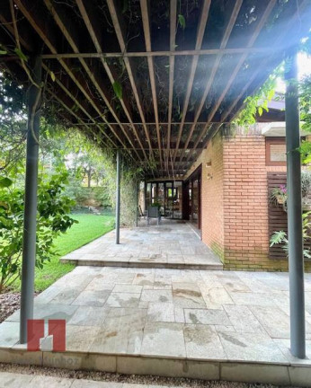Imagem Casa com 4 Quartos à Venda, 996 m² em Alphaville - Santana De Parnaíba Imagem Casa com 4 Quartos à Venda, 996 m² em Alphaville - Santana De Parnaíba