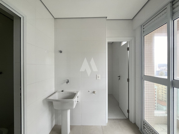 Imagem Apartamento com 3 Quartos à Venda, 137 m² em José Menino - Santos