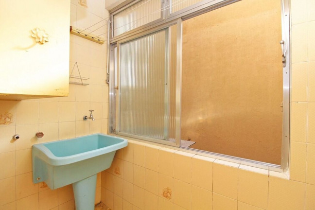 Imagem Imóvel com 2 Quartos à Venda, 60 m² em Navegantes - Porto Alegre Imagem Imóvel com 2 Quartos à Venda, 60 m² em Navegantes - Porto Alegre