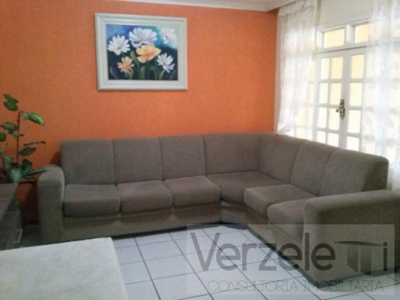 Imagem Casa com 4 Quartos para Temporada, 250 m² em Nações - Balneário Camboriú Imagem Casa com 4 Quartos para Temporada, 250 m² em Nações - Balneário Camboriú