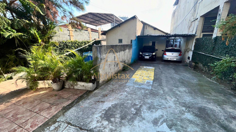 Imagem Casa com 3 Quartos à Venda, 270 m² em Presidente Altino - Osasco Imagem Casa com 3 Quartos à Venda, 270 m² em Presidente Altino - Osasco