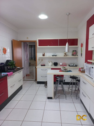 Imagem Casa de Condomínio com 3 Quartos à Venda, 156 m² em Jardim Das Americas - Cuiabá Imagem Casa de Condomínio com 3 Quartos à Venda, 156 m² em Jardim Das Americas - Cuiabá