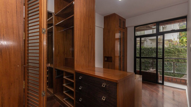 Imagem Imóvel com 2 Quartos à Venda, 99 m² em Lagoa - Rio De Janeiro Imagem Imóvel com 2 Quartos à Venda, 99 m² em Lagoa - Rio De Janeiro