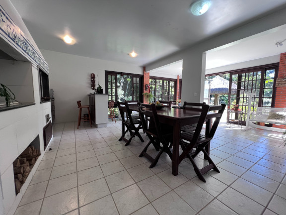 Imagem Casa com 4 Quartos à Venda, 109.000 m² em Pirabeiraba (pirabeiraba) - Joinville Imagem Casa com 4 Quartos à Venda, 109.000 m² em Pirabeiraba (pirabeiraba) - Joinville
