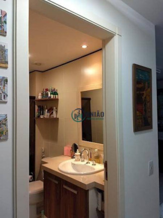Imagem Cobertura com 4 Quartos à Venda, 200 m² em Piratininga - Niterói