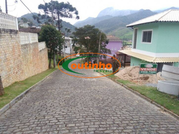 Imagem Terreno à Venda, 242 m² em Vargem Grande - Teresópolis Imagem Terreno à Venda, 242 m² em Vargem Grande - Teresópolis