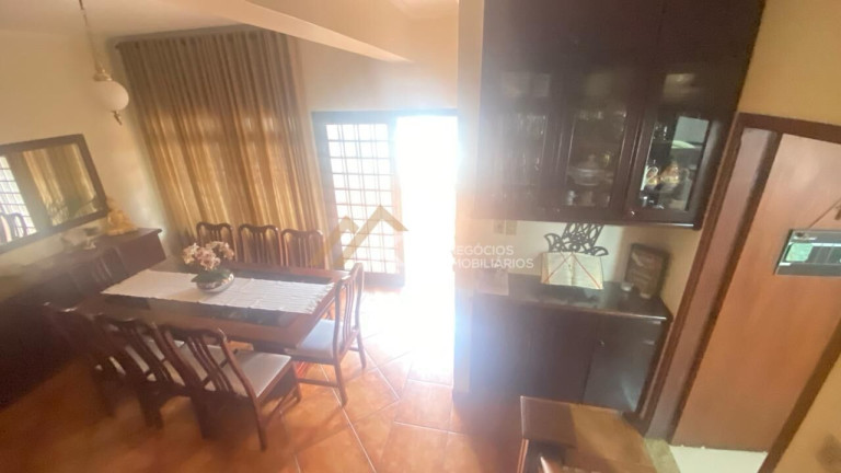 Imagem Sobrado com 4 Quartos à Venda, 223 m² em Ribeirânia - Ribeirão Preto Imagem Sobrado com 4 Quartos à Venda, 223 m² em Ribeirânia - Ribeirão Preto