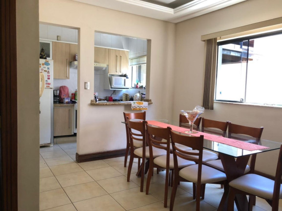Imagem Casa com 3 Quartos à Venda, 300 m² em Jardim Independência - Taubaté Imagem Casa com 3 Quartos à Venda, 300 m² em Jardim Independência - Taubaté
