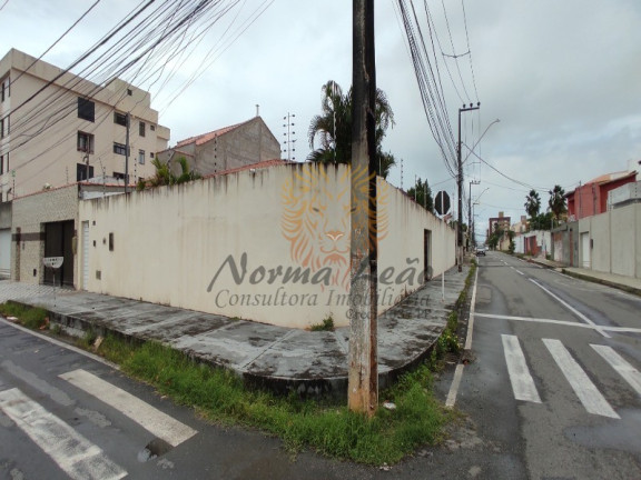 Imagem Casa com 4 Quartos à Venda, 350 m² em Coroa Do Meio - Aracaju Imagem Casa com 4 Quartos à Venda, 350 m² em Coroa Do Meio - Aracaju