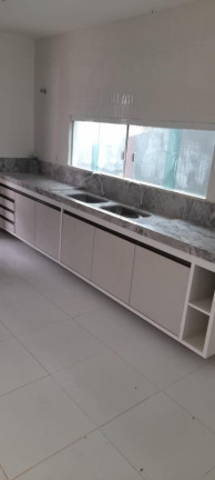 Imagem Casa com 5 Quartos para Alugar, 350 m² em Alphaville (abrantes) - Camaçari Imagem Casa com 5 Quartos para Alugar, 350 m² em Alphaville (abrantes) - Camaçari