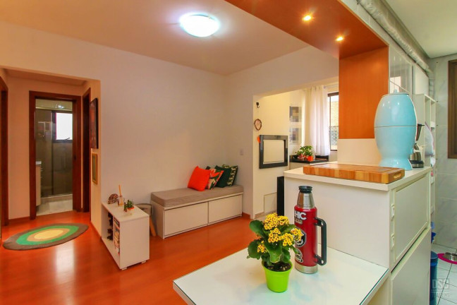 Imagem Apartamento com 2 Quartos à Venda, 60 m² em Cristal - Porto Alegre Imagem Apartamento com 2 Quartos à Venda, 60 m² em Cristal - Porto Alegre