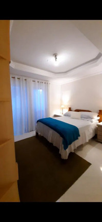 Imagem Apartamento com 3 Quartos à Venda, 131 m² em Centro - Balneário Camboriú Imagem Apartamento com 3 Quartos à Venda, 131 m² em Centro - Balneário Camboriú