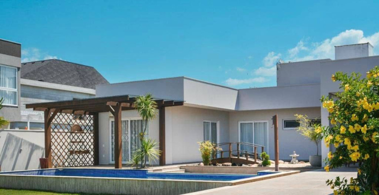 Imagem Casa com 3 Quartos à Venda, 769 m² em Santa Regina - Camboriú Imagem Casa com 3 Quartos à Venda, 769 m² em Santa Regina - Camboriú