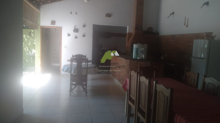 Imagem Casa com 3 Quartos à Venda, 360 m²