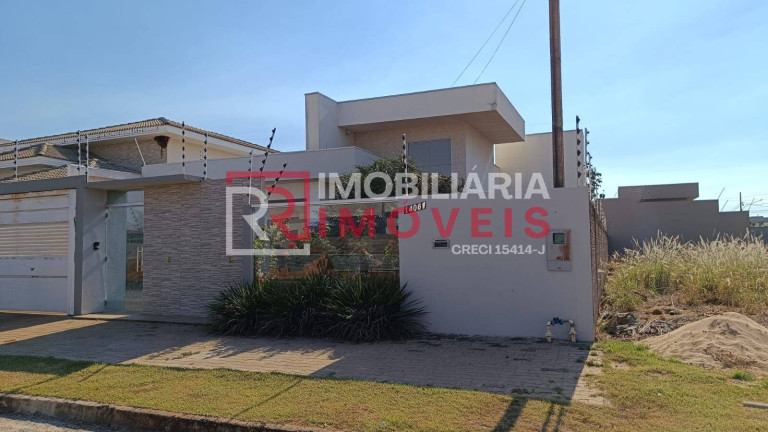 Imagem Casa com 3 Quartos à Venda, 490 m² em Bandeirantes - Lucas Do Rio Verde Imagem Casa com 3 Quartos à Venda, 490 m² em Bandeirantes - Lucas Do Rio Verde