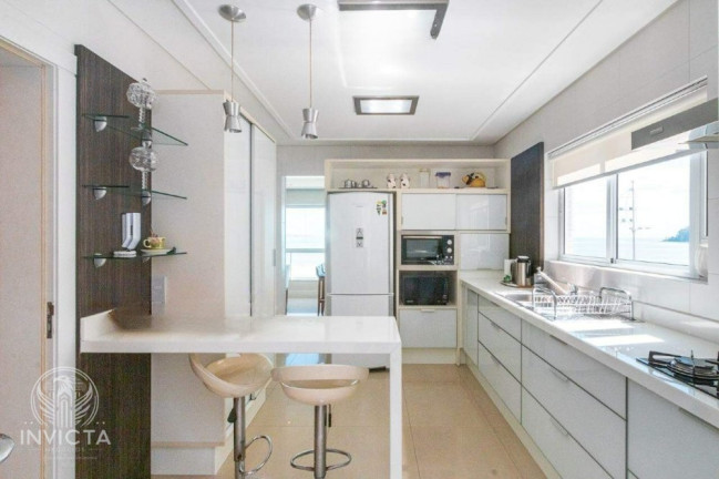 Imagem Apartamento com 3 Quartos à Venda, 207 m² em Centro - Balneário Camboriú Imagem Apartamento com 3 Quartos à Venda, 207 m² em Centro - Balneário Camboriú