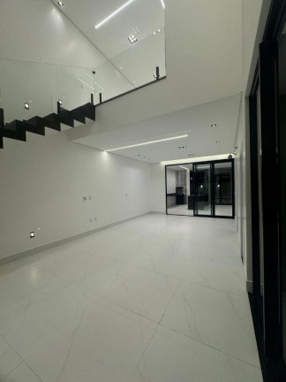 Imagem Casa com 4 Quartos à Venda, 277 m² em Ponta Negra - Manaus Imagem Casa com 4 Quartos à Venda, 277 m² em Ponta Negra - Manaus