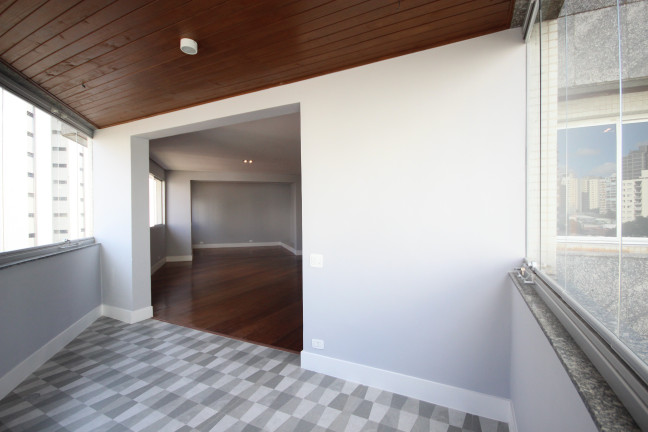 Imagem Imóvel com 3 Quartos à Venda, 244 m² em Moema - São Paulo