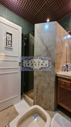 Imagem Apartamento com 3 Quartos à Venda, 200 m² em Copacabana - Rio De Janeiro Imagem Apartamento com 3 Quartos à Venda, 200 m² em Copacabana - Rio De Janeiro