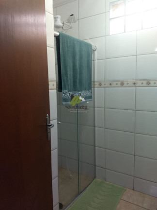 Imagem Casa com 3 Quartos à Venda, 198 m²