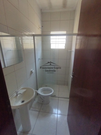 Imagem Casa com 2 Quartos à Venda, 70 m² em Laerte Assunção - Pindamonhangaba Imagem Casa com 2 Quartos à Venda, 70 m² em Laerte Assunção - Pindamonhangaba