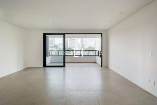 Apartamento com 3 Quartos à Venda, 187 m² em Vila Romana - São Paulo