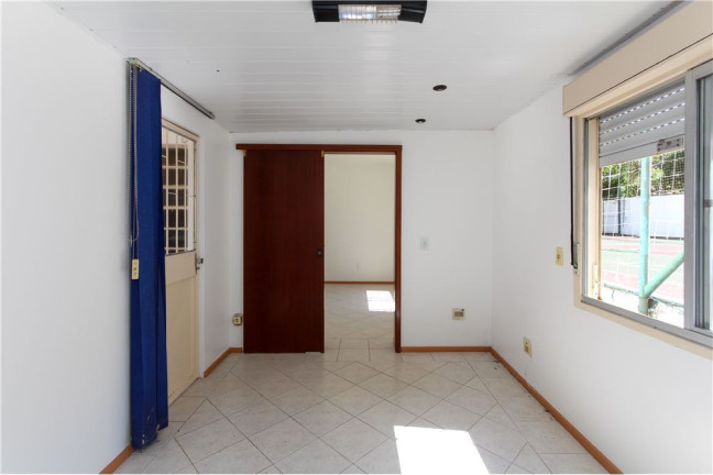 Imagem Imóvel com 3 Quartos à Venda, em Tristeza - Porto Alegre Imagem Imóvel com 3 Quartos à Venda, em Tristeza - Porto Alegre