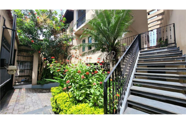 Imagem Casa com 5 Quartos à Venda, 250 m² em Parque Jaçatuba - Santo André Imagem Casa com 5 Quartos à Venda, 250 m² em Parque Jaçatuba - Santo André