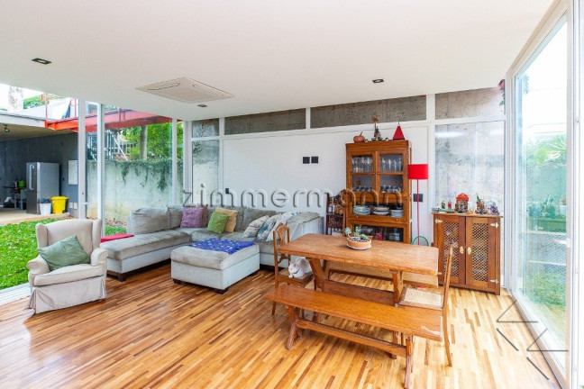 Imagem Casa com 4 Quartos à Venda, 500 m² em Brooklin - São Paulo Imagem Casa com 4 Quartos à Venda, 500 m² em Brooklin - São Paulo