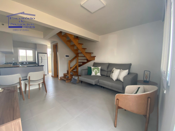 Imagem Casa com 2 Quartos à Venda, 54 m² em Restinga - Porto Alegre Imagem Casa com 2 Quartos à Venda, 54 m² em Restinga - Porto Alegre