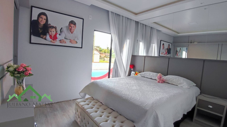 Imagem Casa com 3 Quartos à Venda, 164 m² em Pinheiros - Balneário Barra Do Sul