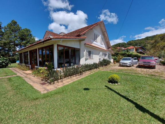Imagem Casa com 4 Quartos à Venda, 255 m² em Três Córregos - Teresópolis