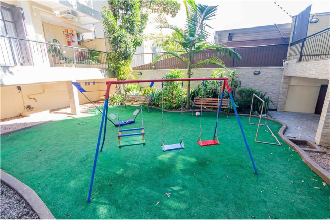 Imagem Casa de Condomínio com 4 Quartos à Venda, 180 m² em Tristeza - Porto Alegre Imagem Casa de Condomínio com 4 Quartos à Venda, 180 m² em Tristeza - Porto Alegre