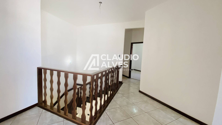 Imagem Casa com 5 Quartos à Venda, 200 m² em Cidade Nova - Feira De Santana Imagem Casa com 5 Quartos à Venda, 200 m² em Cidade Nova - Feira De Santana