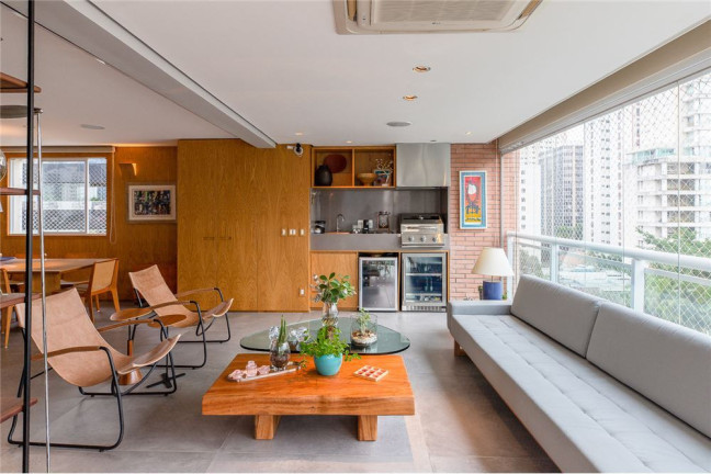 Imagem Apartamento com 3 Quartos à Venda, 201 m² em Itaim Bibi - São Paulo