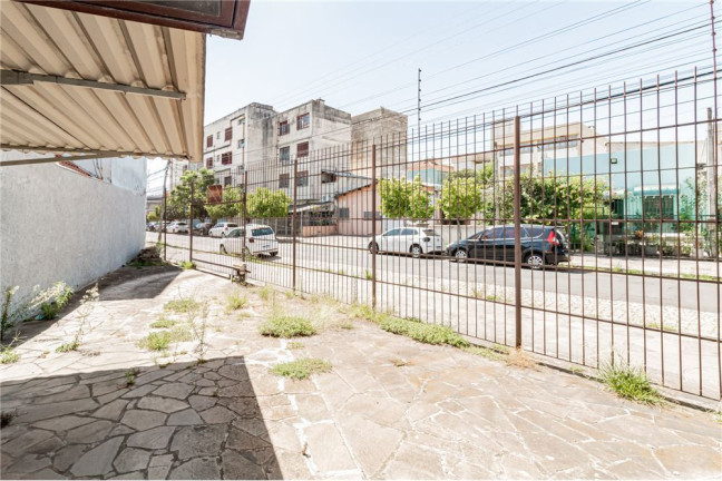 Imagem Imóvel com 2 Quartos à Venda, em Passo Da Areia - Porto Alegre Imagem Imóvel com 2 Quartos à Venda, em Passo Da Areia - Porto Alegre