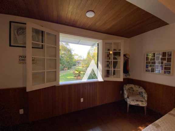 Imagem Casa com 4 Quartos à Venda, 373 m² em Quebra Frascos - Teresópolis Imagem Casa com 4 Quartos à Venda, 373 m² em Quebra Frascos - Teresópolis