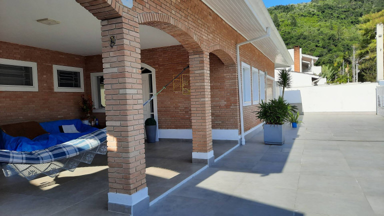 Imagem Casa com 4 Quartos à Venda, 324 m² em Tabatinga - Caraguatatuba Imagem Casa com 4 Quartos à Venda, 324 m² em Tabatinga - Caraguatatuba