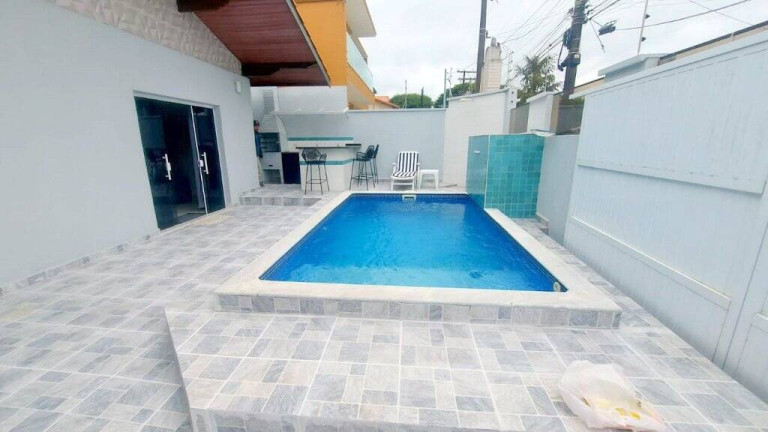 Imagem Casa com 5 Quartos à Venda, 310 m² em Cidade Nova Peruibe - Peruíbe Imagem Casa com 5 Quartos à Venda, 310 m² em Cidade Nova Peruibe - Peruíbe