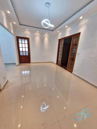 Imagem Casa com 2 Quartos à Venda, 333 m² em Vila Lavínia - Mogi Das Cruzes Imagem Casa com 2 Quartos à Venda, 333 m² em Vila Lavínia - Mogi Das Cruzes