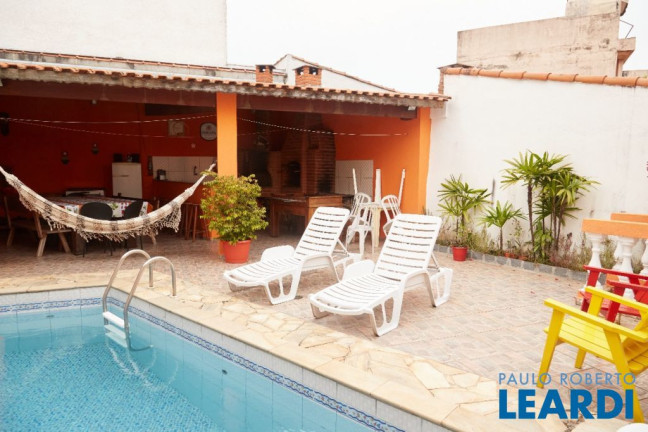 Imagem Casa com 2 Quartos à Venda, 180 m² em Campestre - Santo André Imagem Casa com 2 Quartos à Venda, 180 m² em Campestre - Santo André
