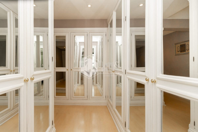 Imagem Apartamento com 3 Quartos à Venda, 235 m² em Moema - São Paulo