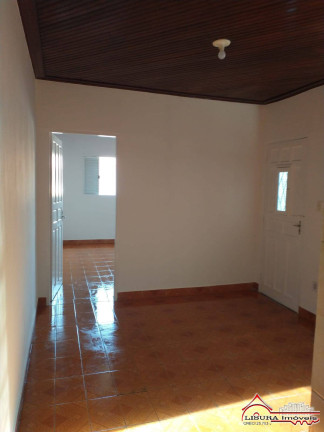 Imagem Casa com 4 Quartos à Venda, 133 m² em Parque Santo Antônio - Jacareí Imagem Casa com 4 Quartos à Venda, 133 m² em Parque Santo Antônio - Jacareí