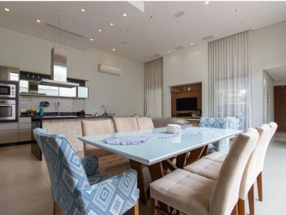 Imagem Casa com 3 Quartos à Venda, 204 m² em Swiss Park - Campinas Imagem Casa com 3 Quartos à Venda, 204 m² em Swiss Park - Campinas