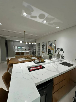 Imagem Apartamento com 4 Quartos à Venda, 162 m² em Centro - Balneário Camboriú Imagem Apartamento com 4 Quartos à Venda, 162 m² em Centro - Balneário Camboriú