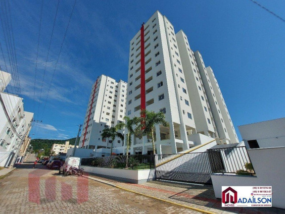 Imóvel com 2 Quartos à Venda, 