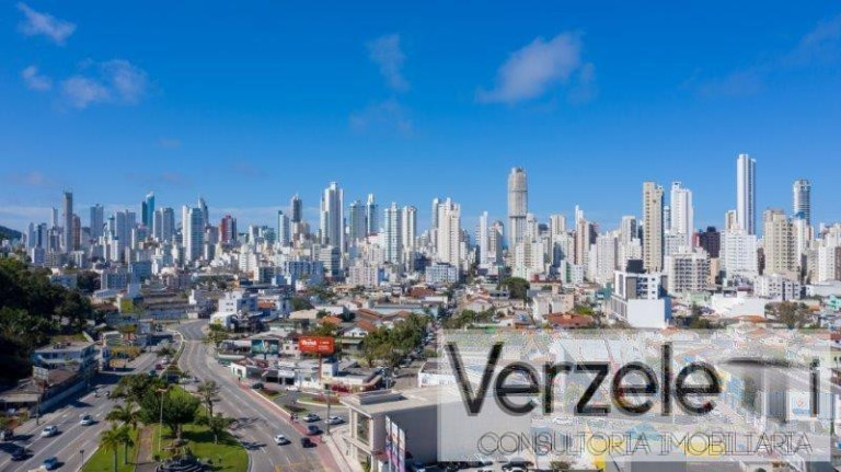 Imagem Apartamento com 3 Quartos à Venda, 179 m² em Estados - Balneário Camboriú Imagem Apartamento com 3 Quartos à Venda, 179 m² em Estados - Balneário Camboriú