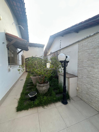 Imagem Casa com 3 Quartos à Venda, 330 m² em Jardim Camburi - Vitória