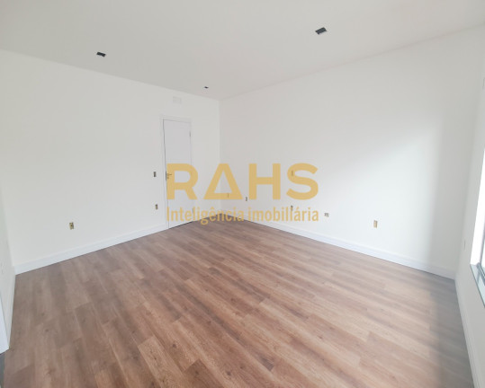 Imagem Casa com 3 Quartos à Venda, 195 m² em Floresta - Joinville